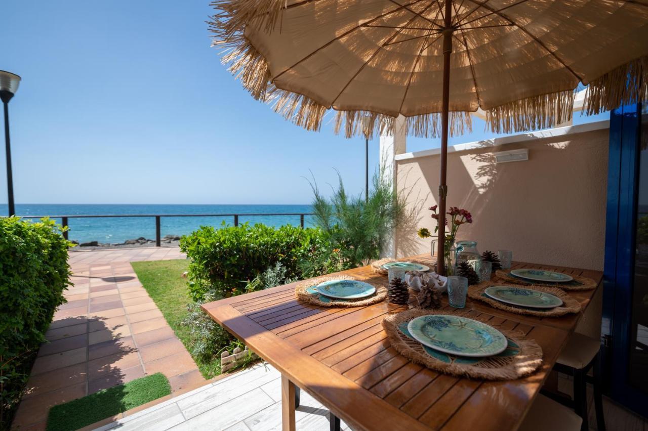 Apartamentos Playa Feliz プラヤ・デル・イングレス エクステリア 写真