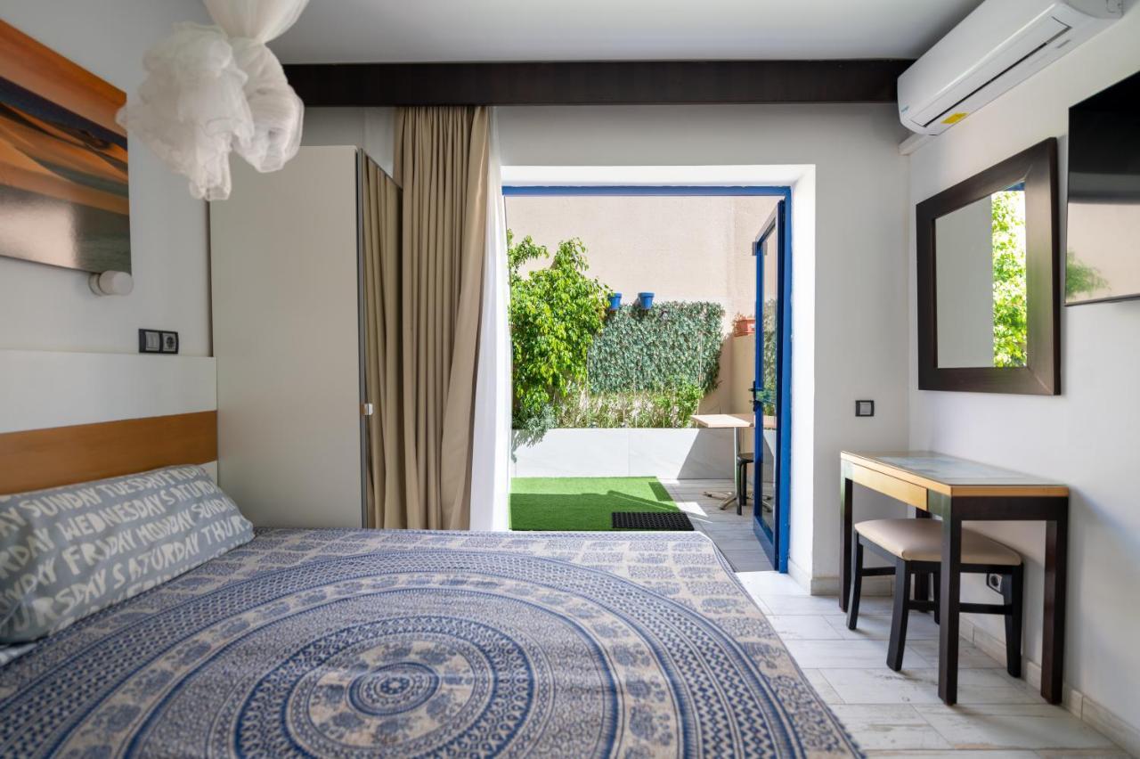 Apartamentos Playa Feliz プラヤ・デル・イングレス エクステリア 写真