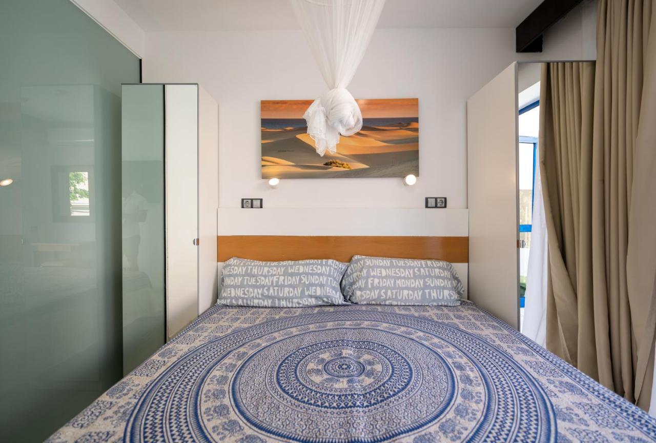 Apartamentos Playa Feliz プラヤ・デル・イングレス エクステリア 写真