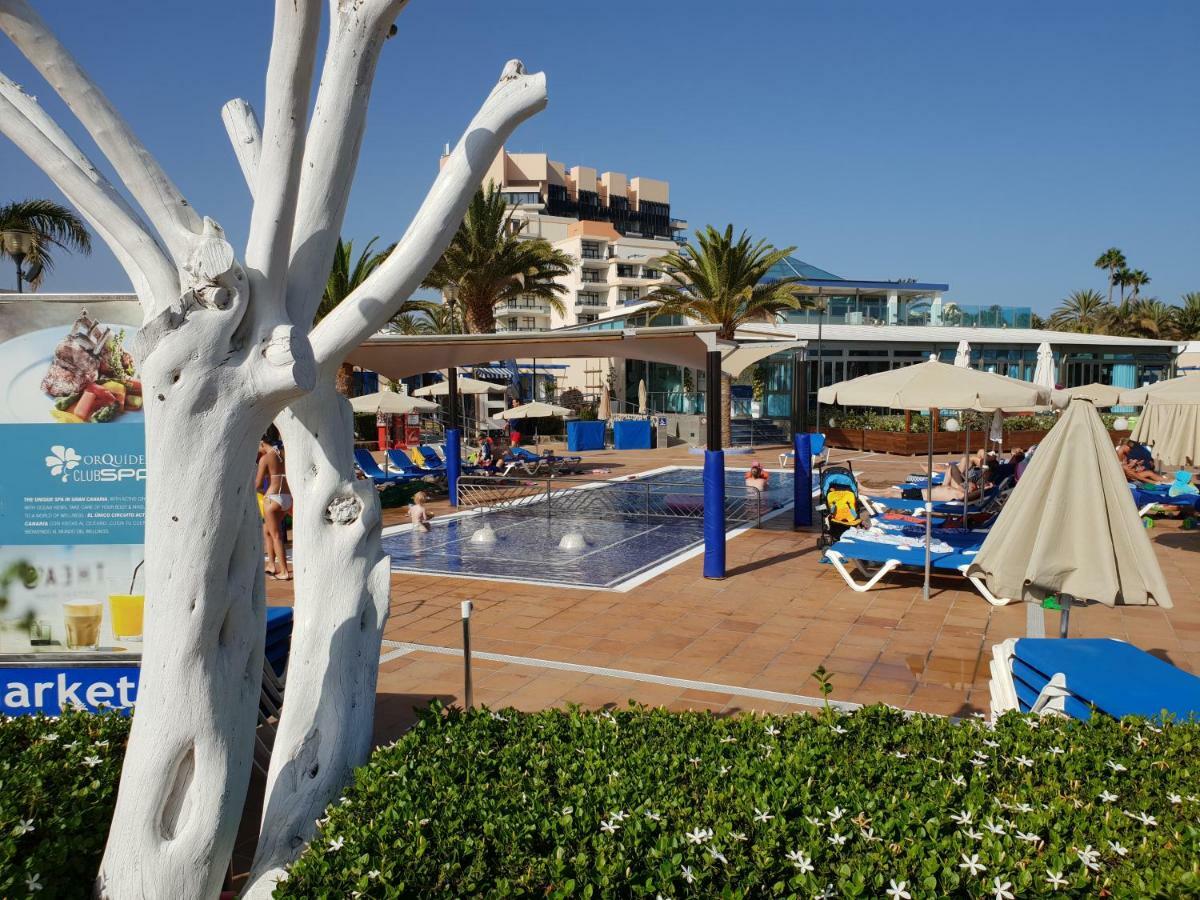 Apartamentos Playa Feliz プラヤ・デル・イングレス エクステリア 写真