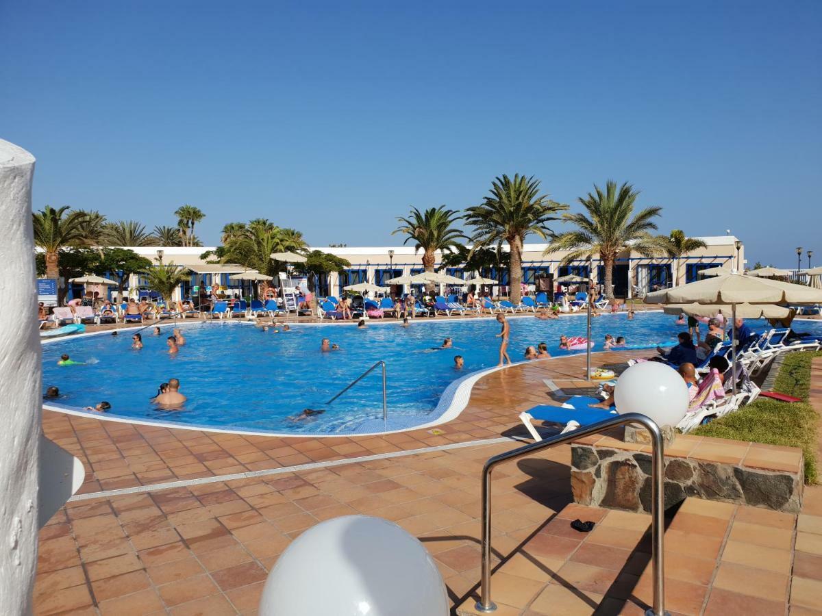 Apartamentos Playa Feliz プラヤ・デル・イングレス エクステリア 写真