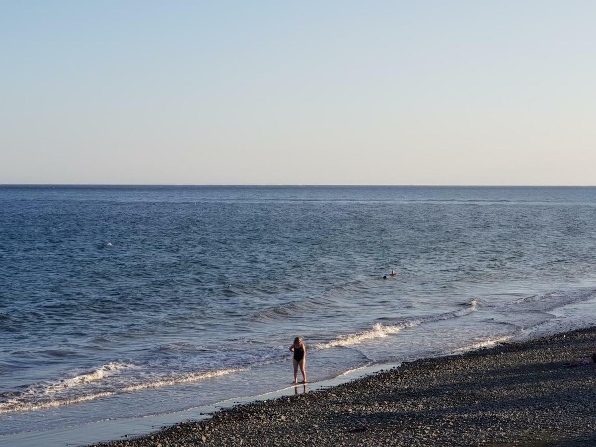 Apartamentos Playa Feliz プラヤ・デル・イングレス エクステリア 写真