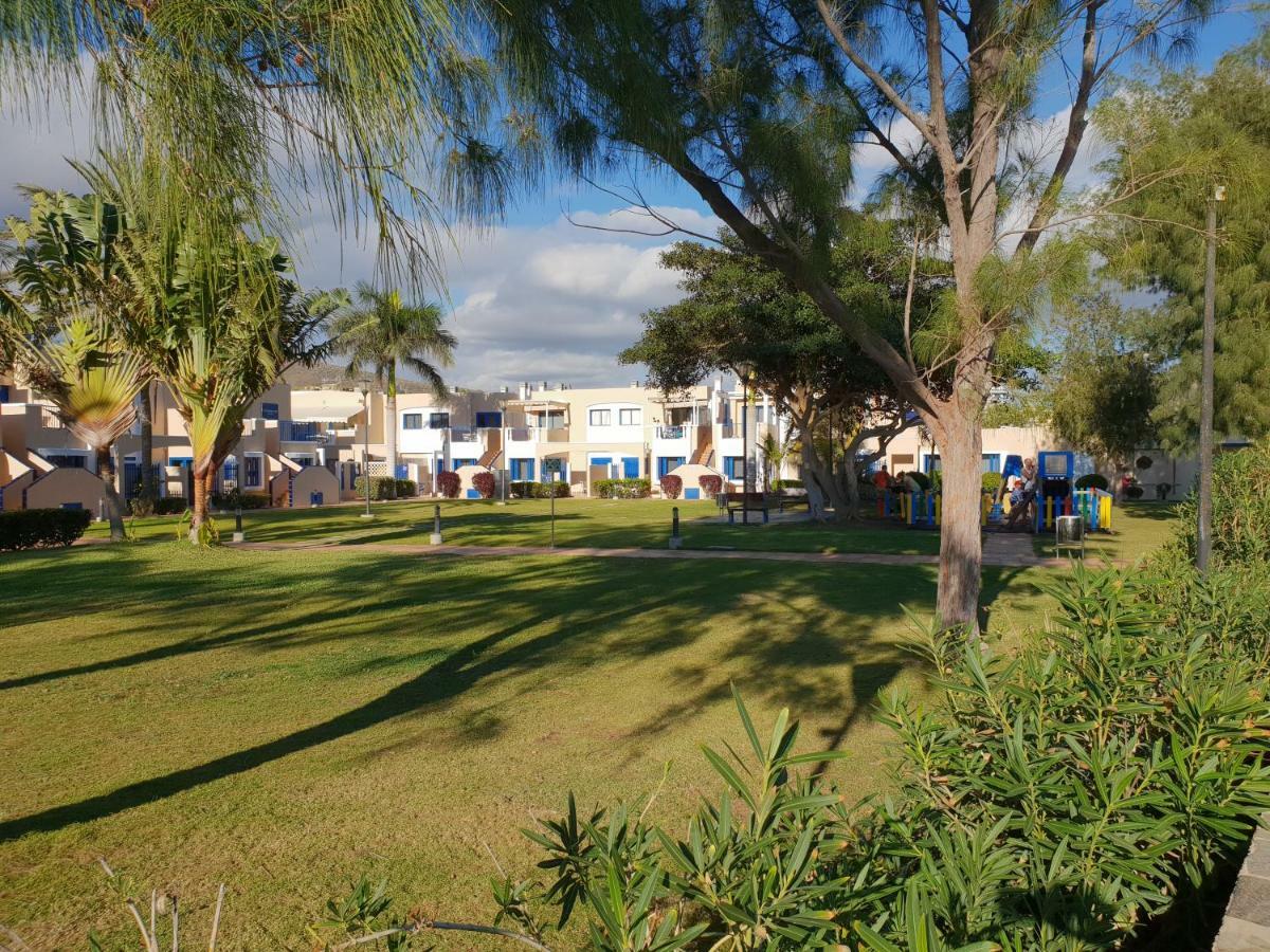 Apartamentos Playa Feliz プラヤ・デル・イングレス エクステリア 写真